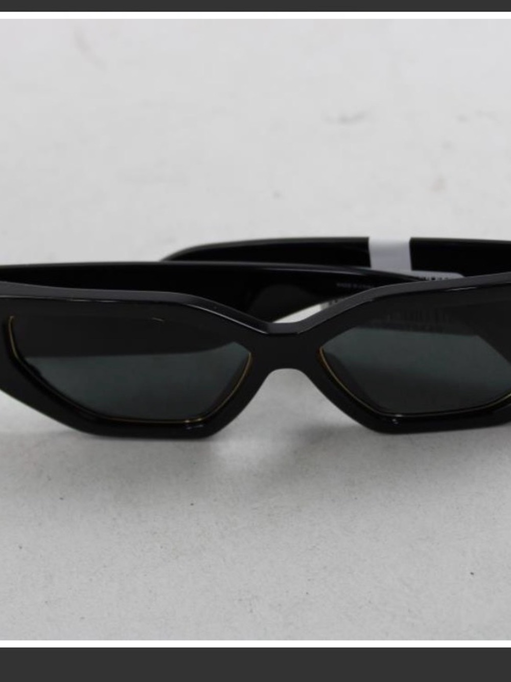 Tory Burch Black Cat-Eye Sunglasses